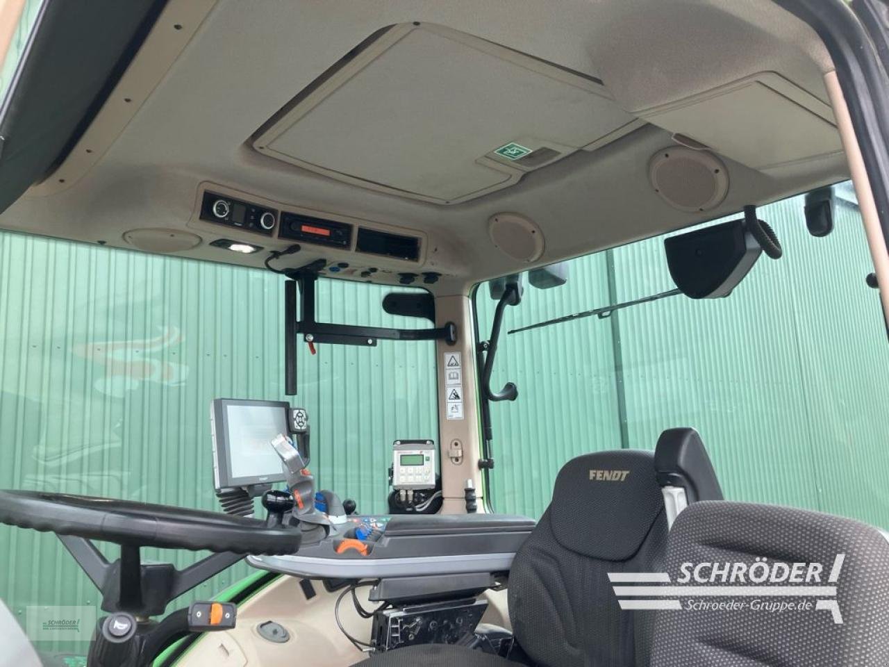 Traktor от тип Fendt 724 S4 PROFI PLUS | RDA & RTK, Gebrauchtmaschine в Twistringen (Снимка 17)